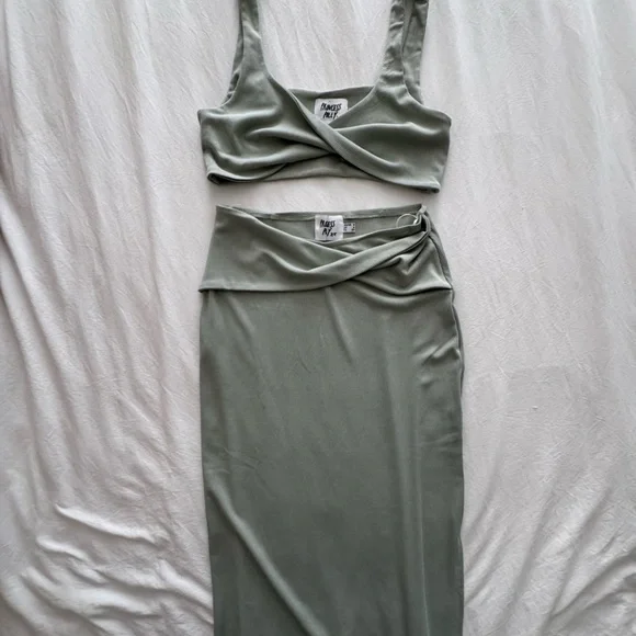 Princess Polly | Dresses | Princess Polly Sage Green Pencil Skirt | Poshmark